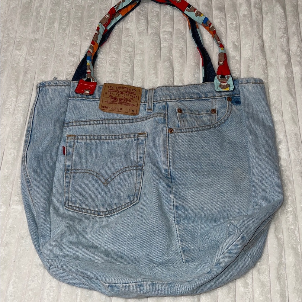 Levis 550 Custom Tote - Picture 3 of 10